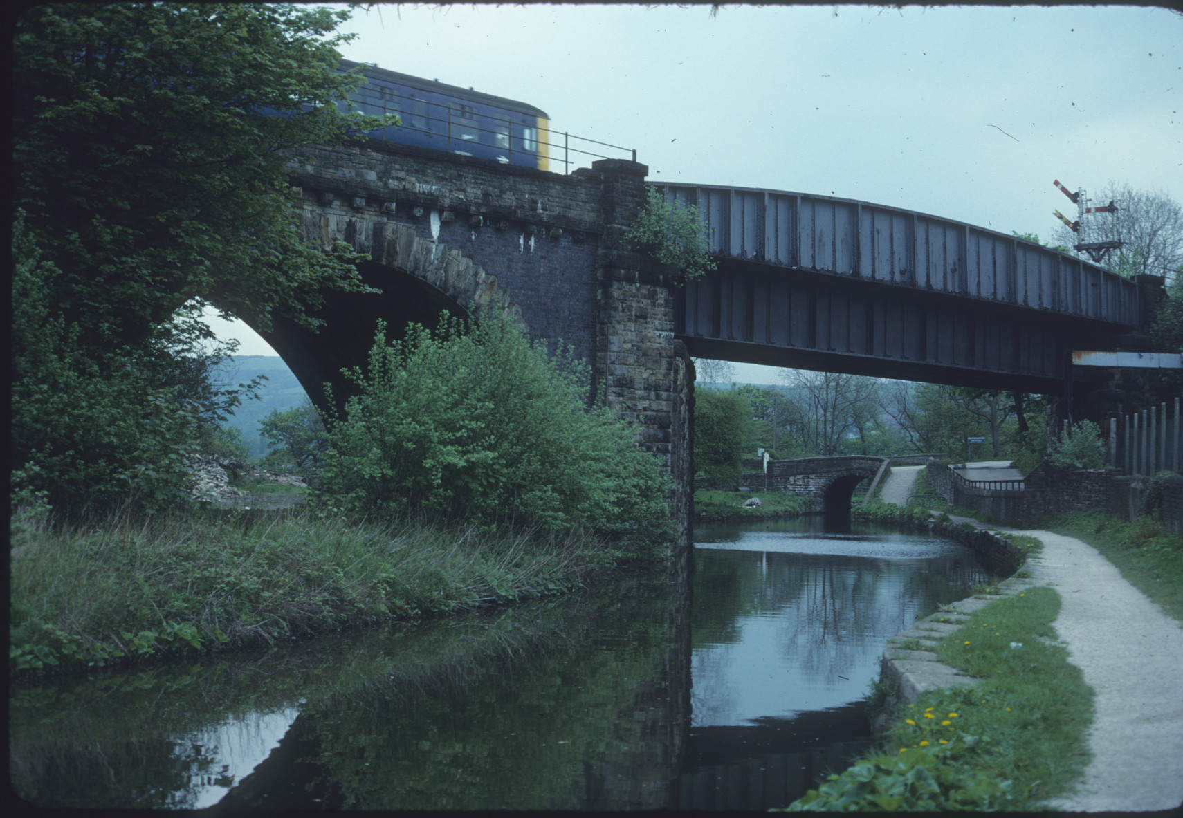 Railroad girder