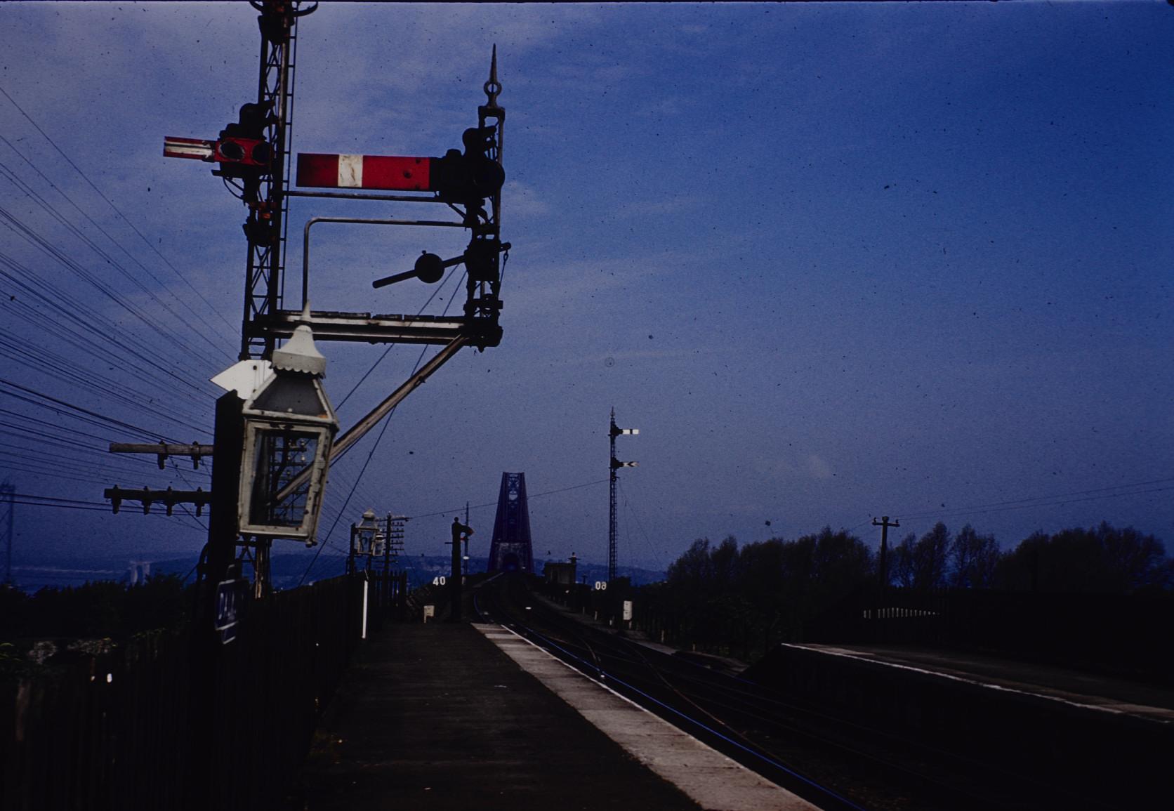 Approach to Forth Bridge from South