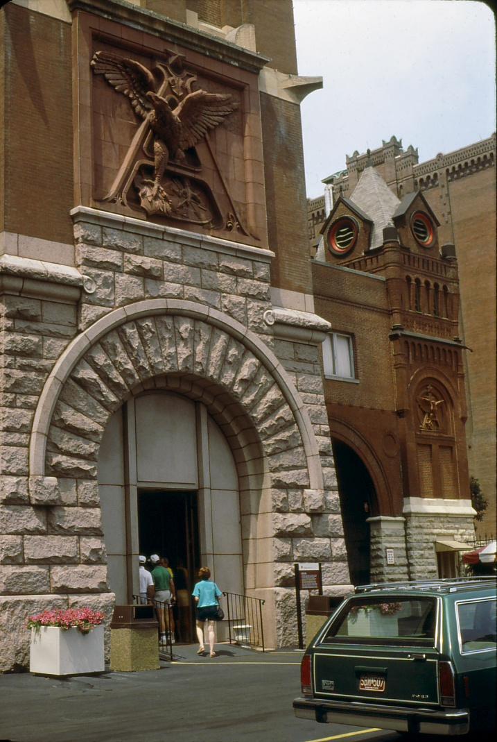 arch entrance and symbol