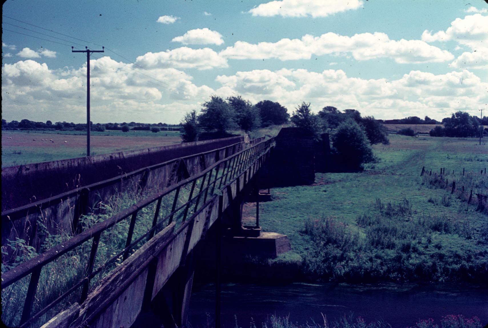 Slide identifies site as \"Ellesmere Canal\", gives date as 1795…