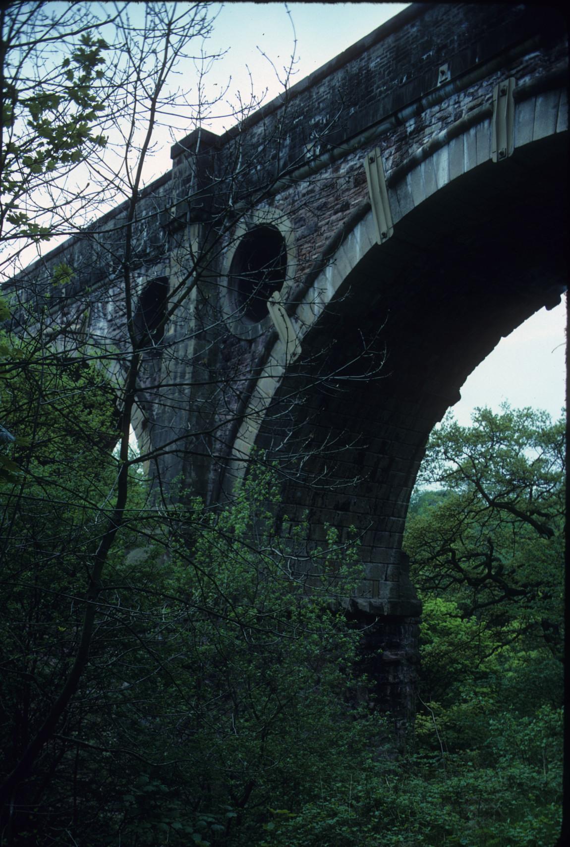 Close up of arches at supporting column