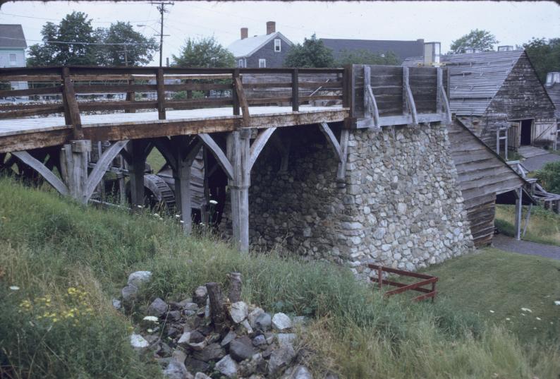 General arrangement of blast furnace and bridge to charging deck