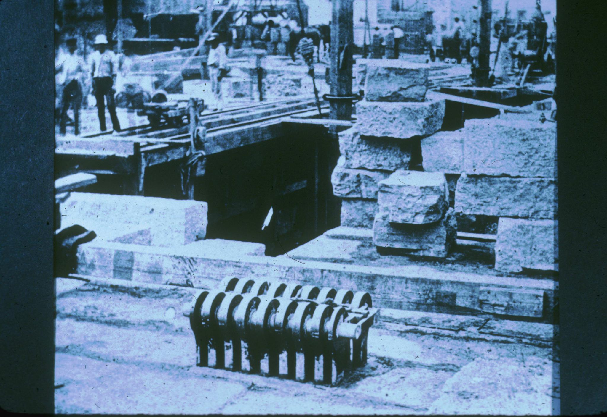 Historic photograph of the eye bars in an anchorage of the Brooklyn Bridge…