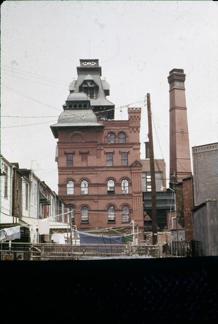 Brewhouse 1887, ans Gay St.