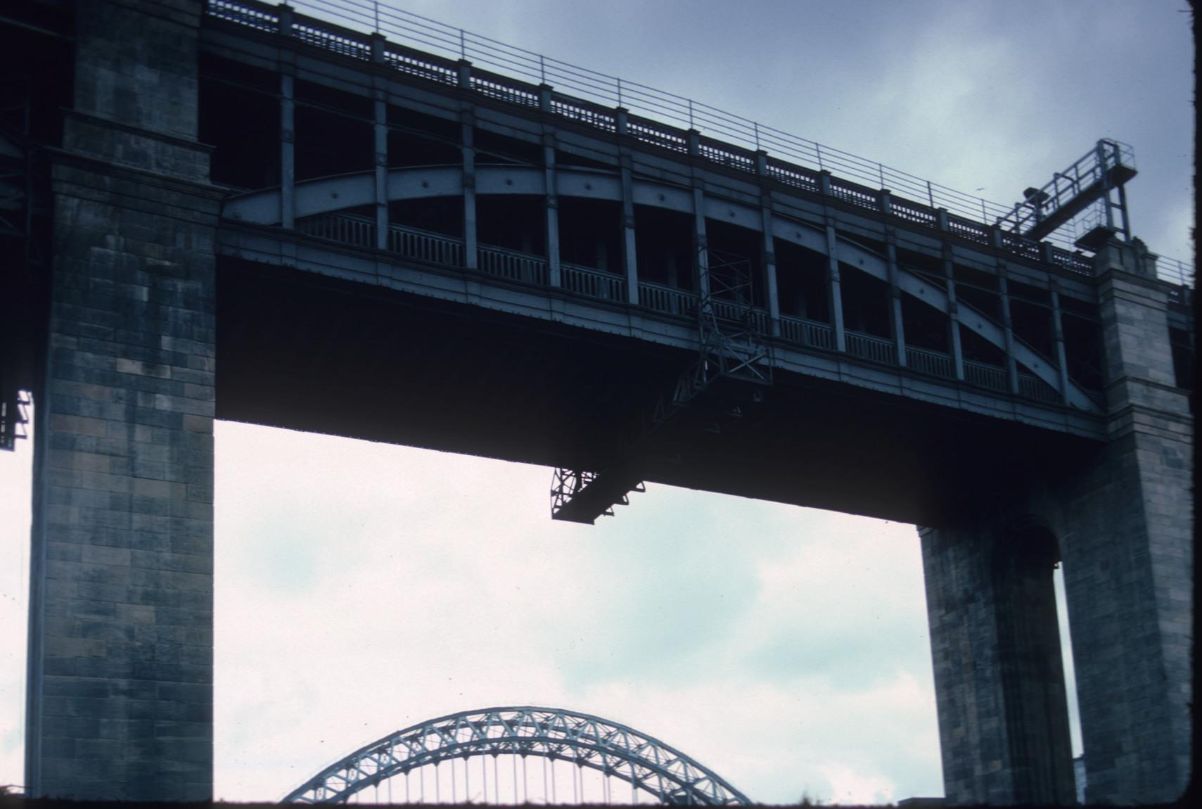 Crosses the River Tyne, next to the Tyne Bridge.