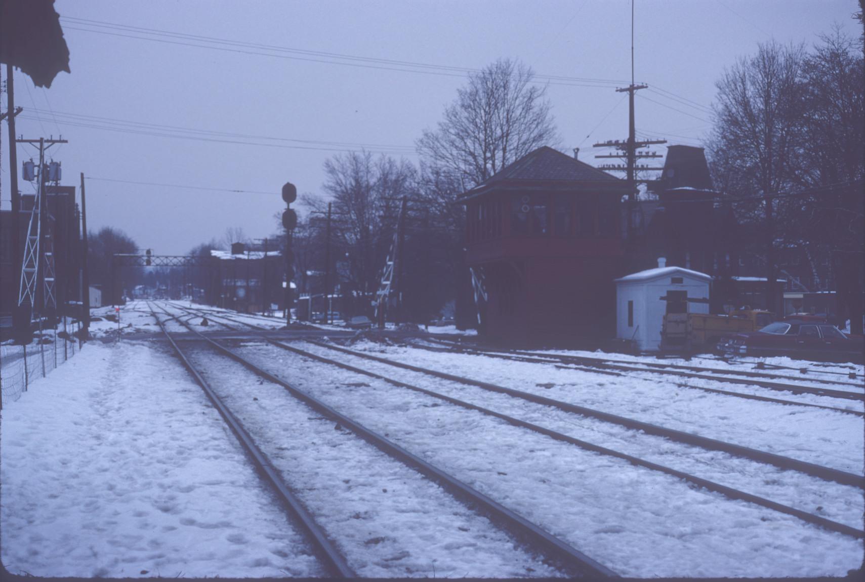 Multiple tracks and gated crossing