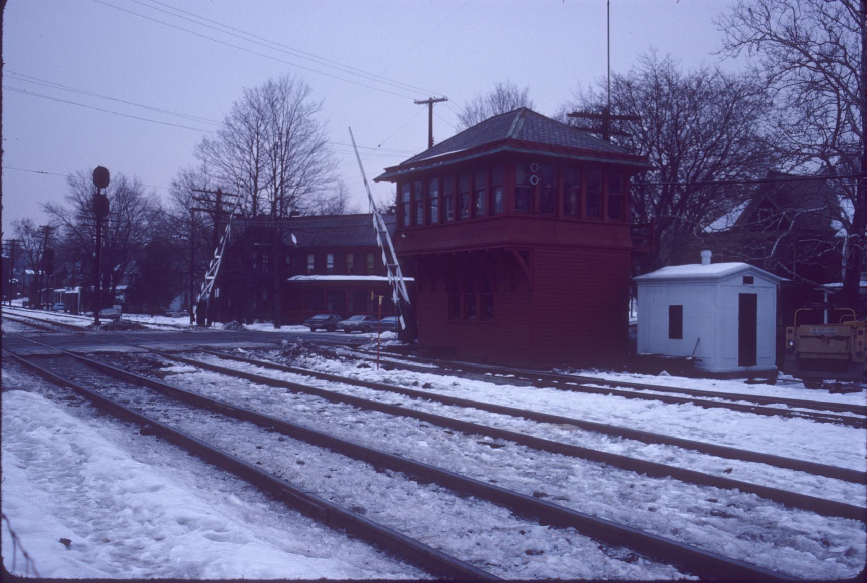 Gated multi-track crossing