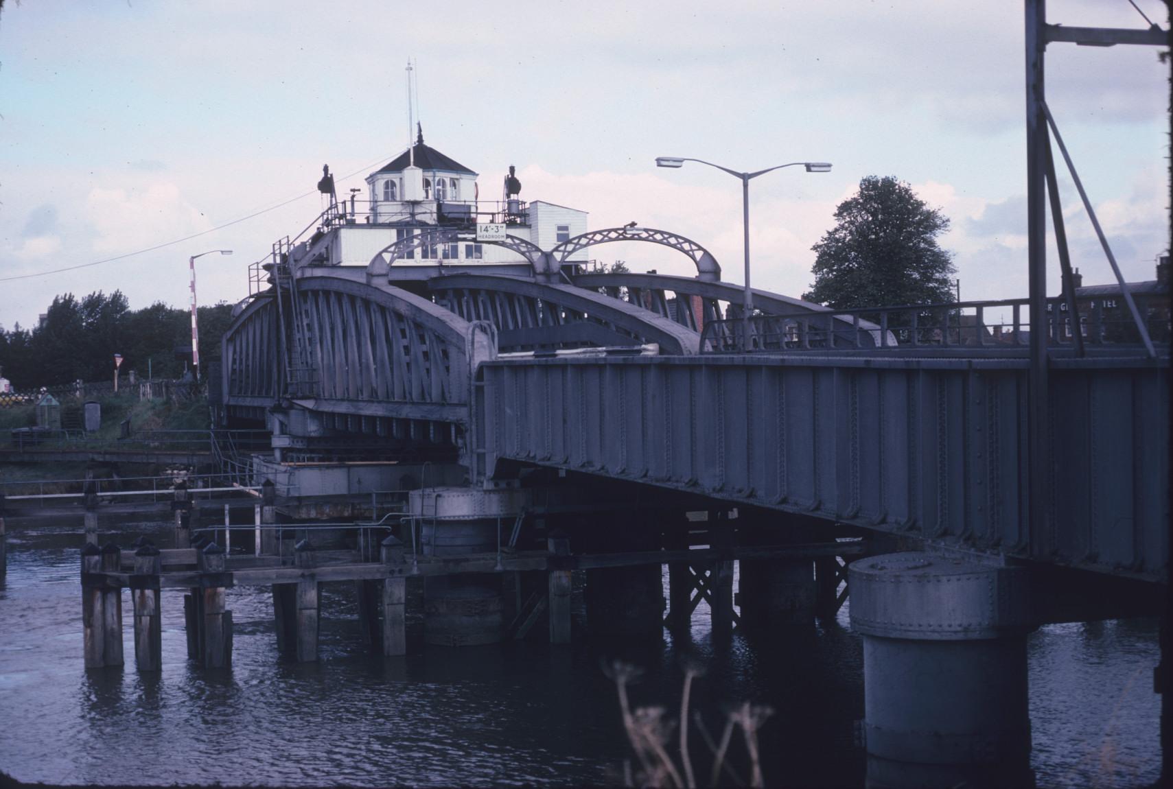 Detail of road approach and bridge structure on the Crosskeys Bridge.