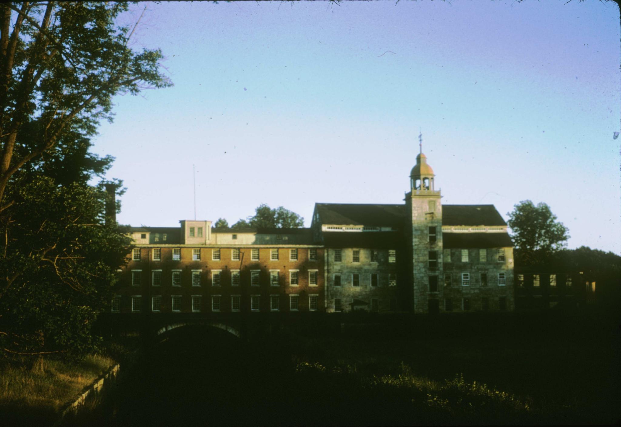 Photograph of the mills showing the connecting structure.