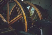 Winding gear